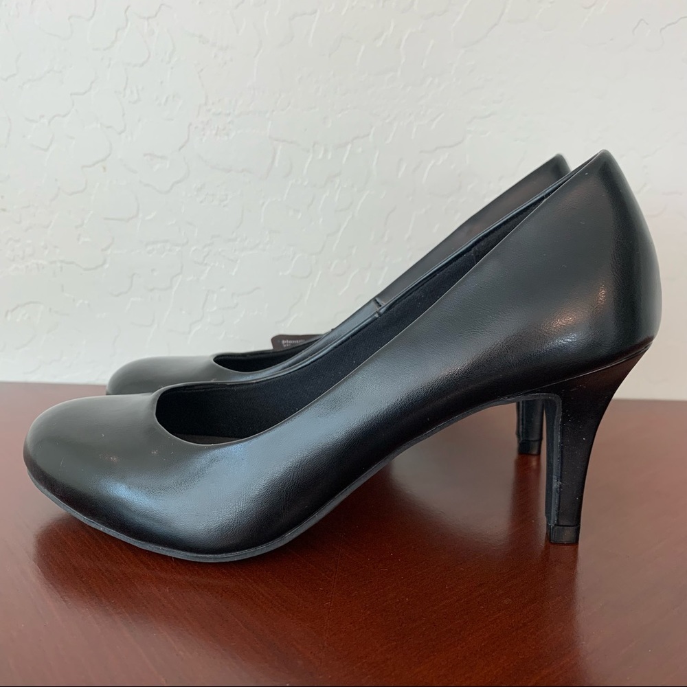 NWT Comfort Plus by Predictions 3” Heels